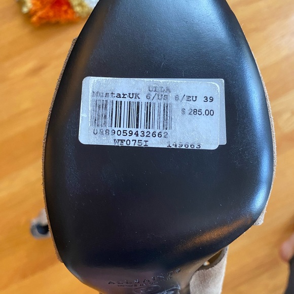 Never worn! - Picture 5 of 5